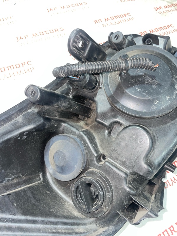 Фара галогеновая, 17000 рублей, Владимир