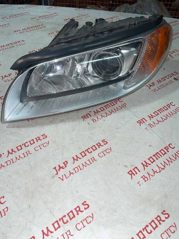 Фара ксеноновая, 13500 рублей, Владимир