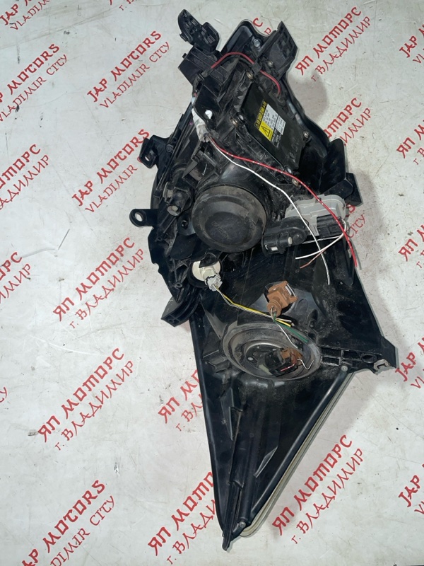 Фара ксеноновая, 13000 рублей, Владимир