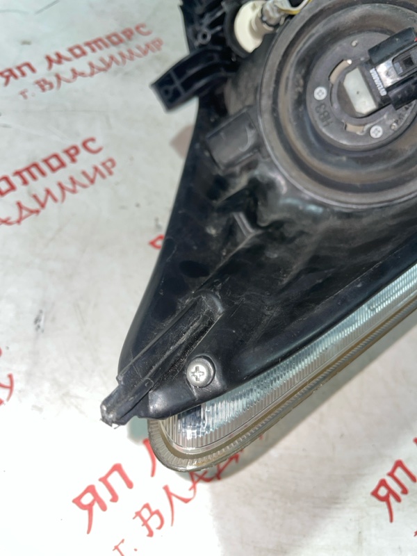 Фара ксеноновая, 13000 рублей, Владимир