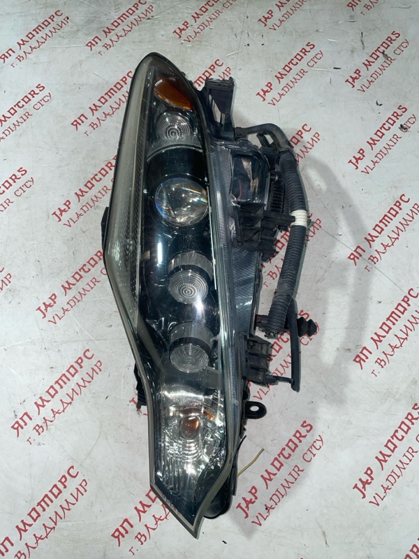 Фара ксеноновая, 15000 рублей, Владимир