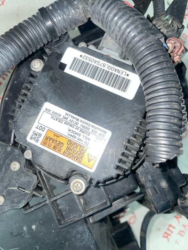 Фара ксеноновая, 15000 рублей, Владимир