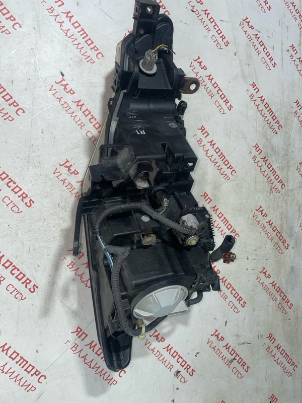 Фара ксеноновая, 15000 рублей, Владимир