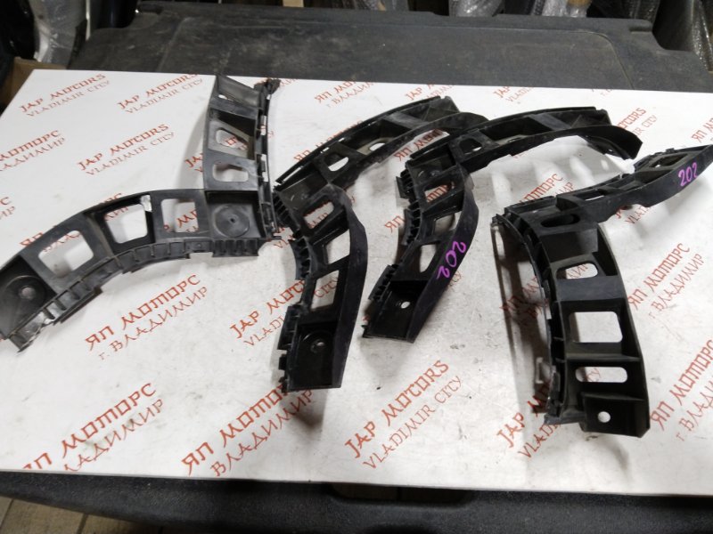 Крепление бампера, 1500 рублей, Владимир