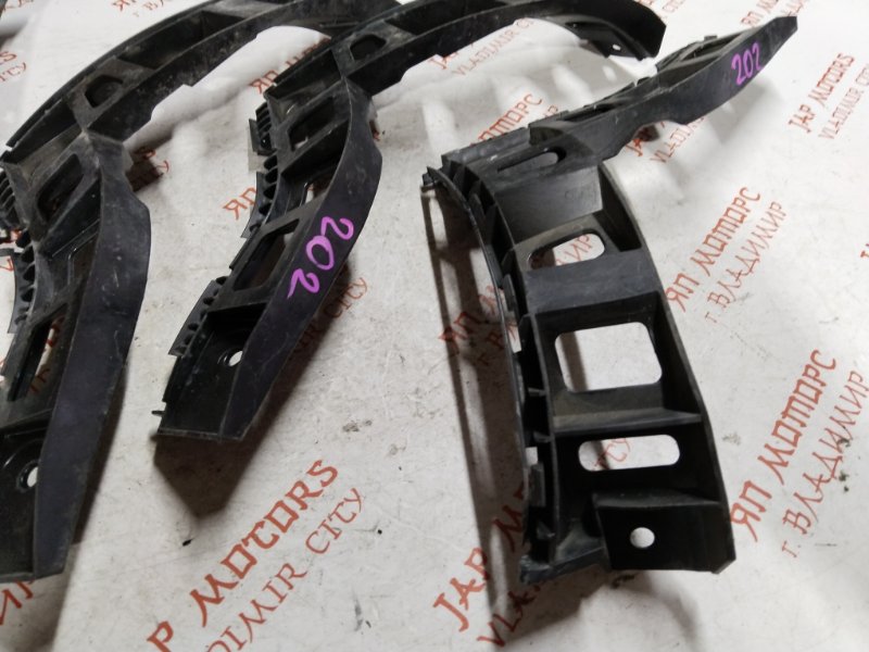 Крепление бампера, 1500 рублей, Владимир