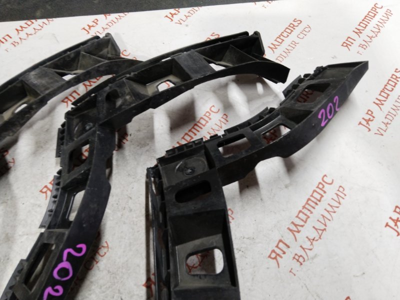 Крепление бампера, 1500 рублей, Владимир