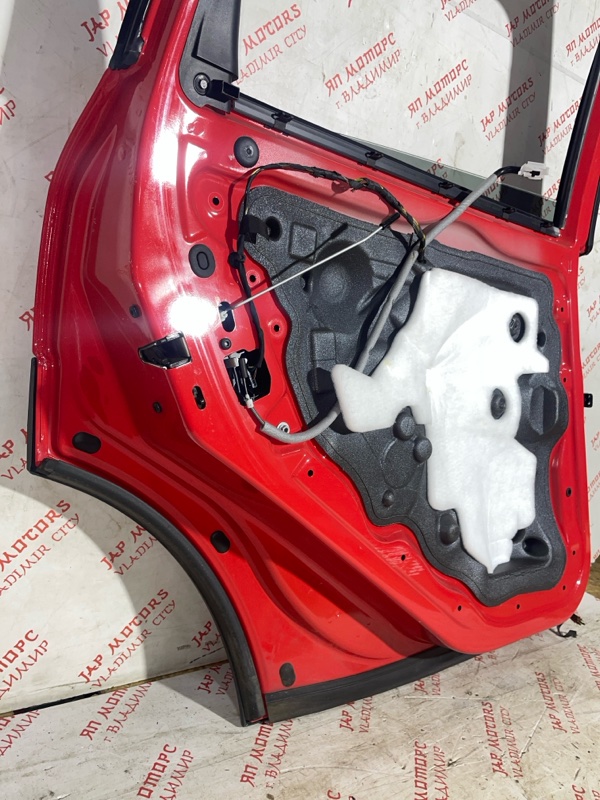 Дверь боковая, 19000 рублей, Владимир