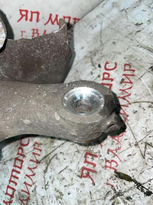 Кулак поворотный, 6000 рублей, Владимир