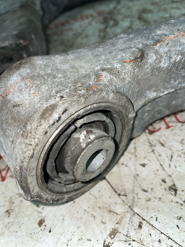 Рычаг подвески нижний, 4000 рублей, Владимир