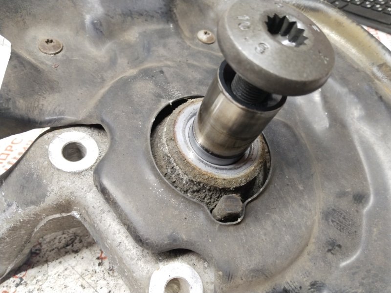 Кулак поворотный, 3000 рублей, Владимир