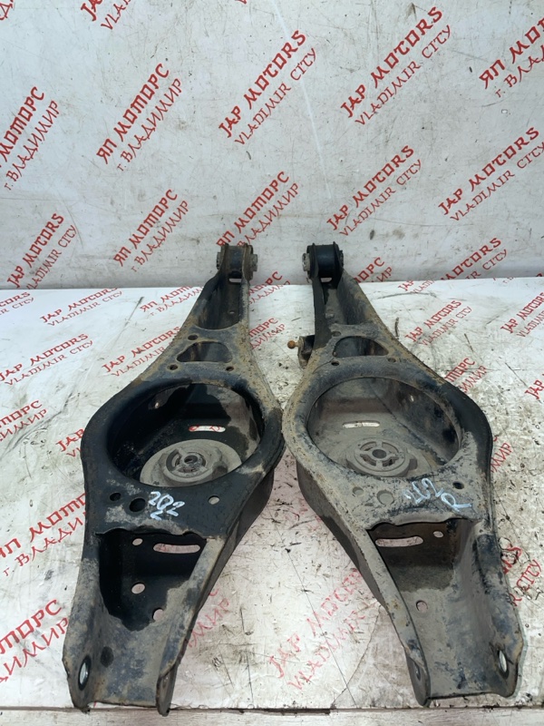 Рычаг подвески нижний, 3500 рублей, Владимир