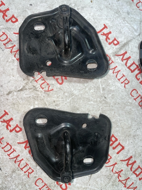 Замок капота, 2000 рублей, Владимир