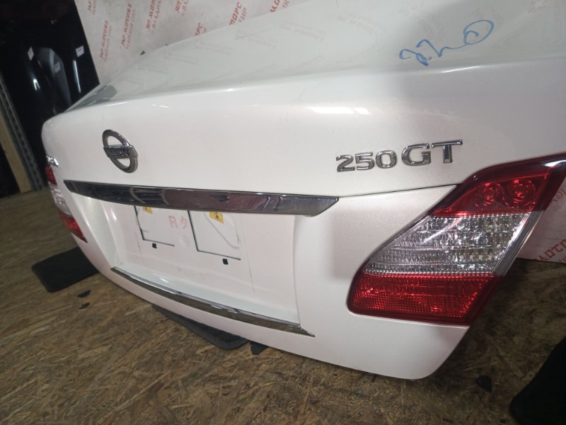 Крышка багажника, 10000 рублей, Владимир