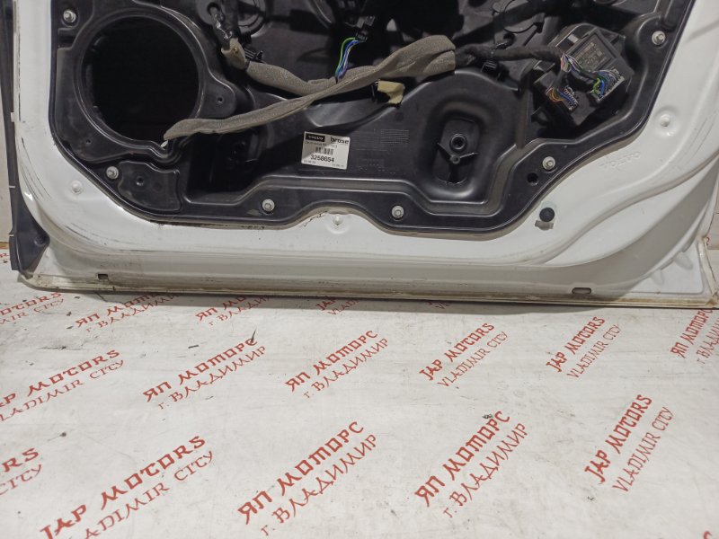 Дверь боковая, 24000 рублей, Владимир