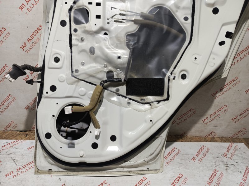 Дверь боковая, 18000 рублей, Владимир