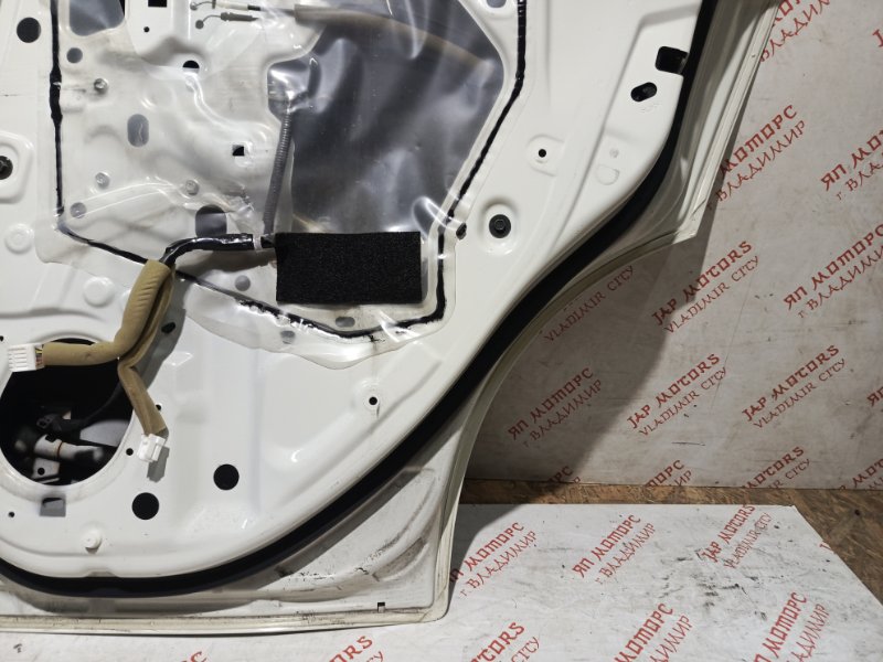 Дверь боковая, 18000 рублей, Владимир