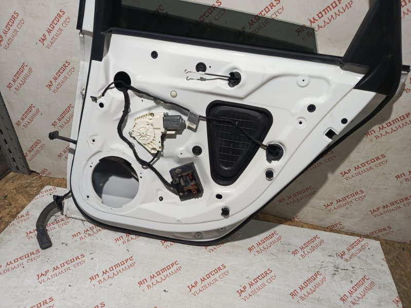 Дверь боковая, 12000 рублей, Владимир