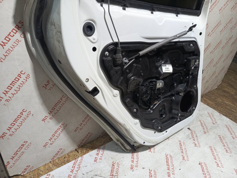 Дверь боковая, 17000 рублей, Владимир