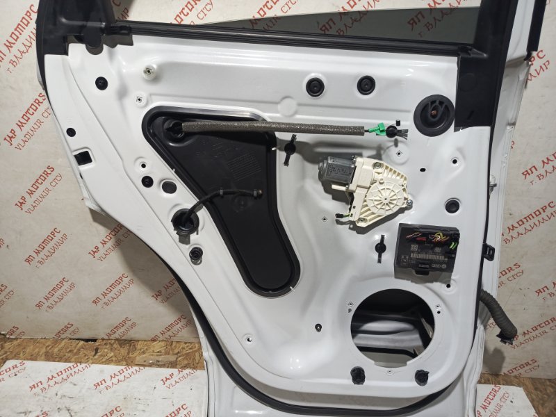 Дверь боковая, 28000 рублей, Владимир