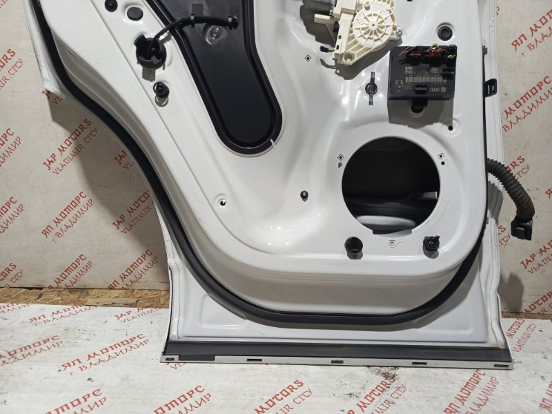 Дверь боковая, 28000 рублей, Владимир