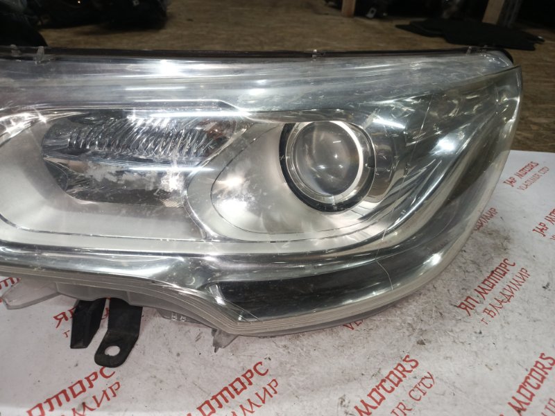 Фара ксеноновая, 14000 рублей, Владимир