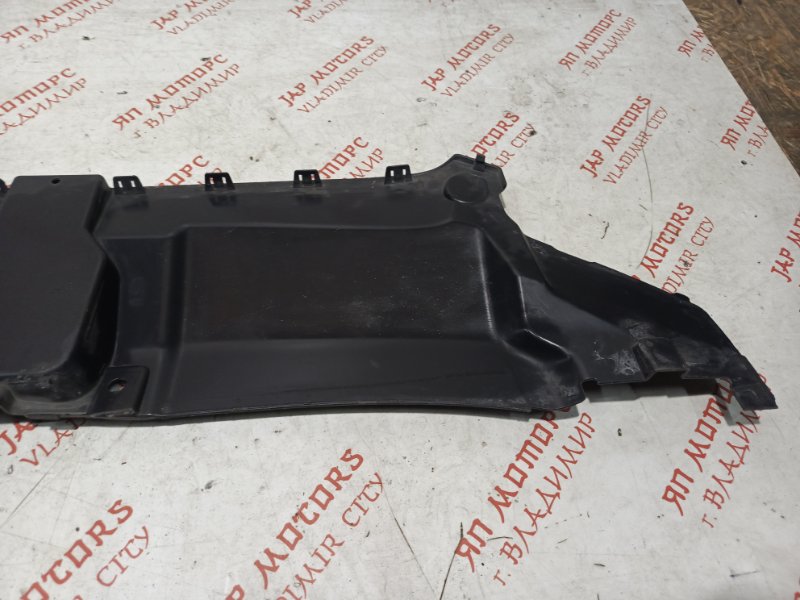 Накладка замка капота, 2000 рублей, Владимир