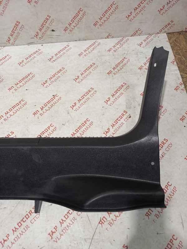 Накладка замка багажника, 2000 рублей, Владимир