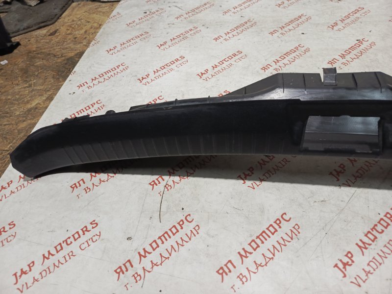 Накладка замка багажника, 1000 рублей, Владимир