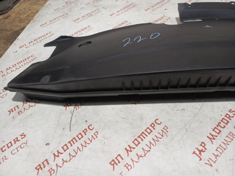 Накладка замка капота, 2000 рублей, Владимир