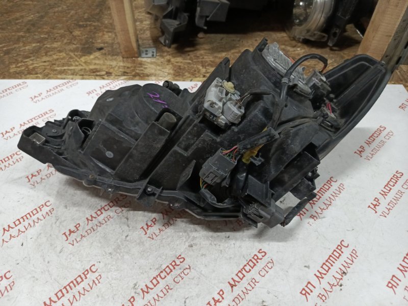 Фара ксеноновая, 23000 рублей, Владимир