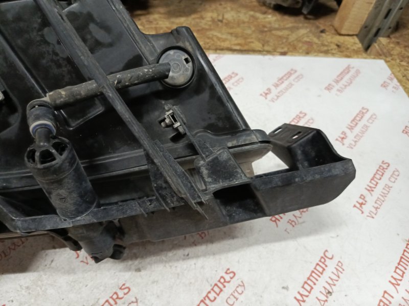 Фара ксеноновая, 14000 рублей, Владимир