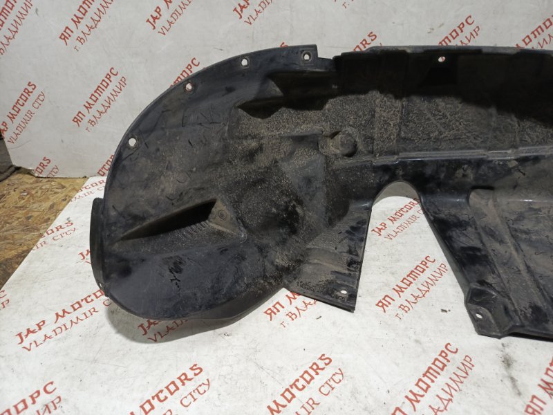 Подкрылок, 2000 рублей, Владимир