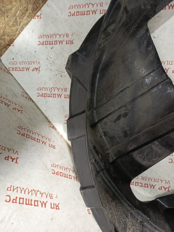 Подкрылок, 2000 рублей, Владимир