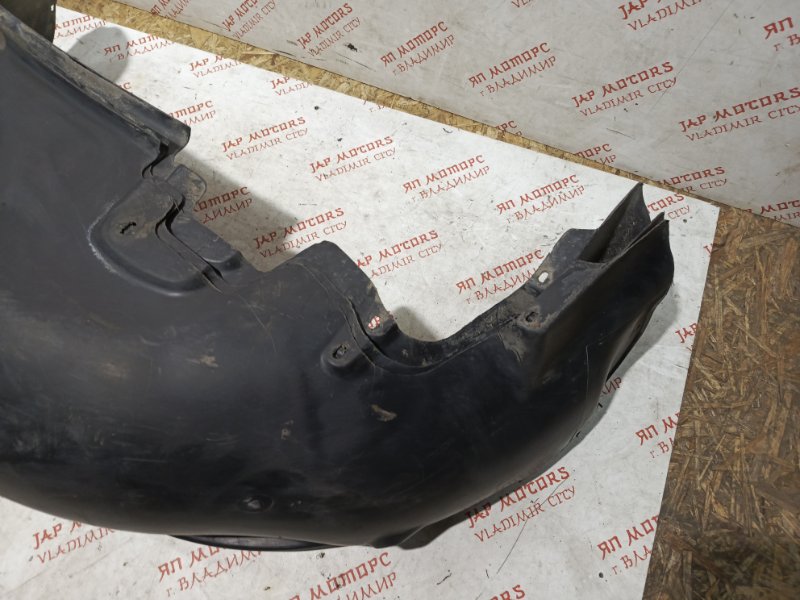 Подкрылок, 2000 рублей, Владимир