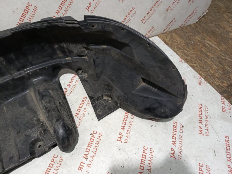 Подкрылок, 2000 рублей, Владимир