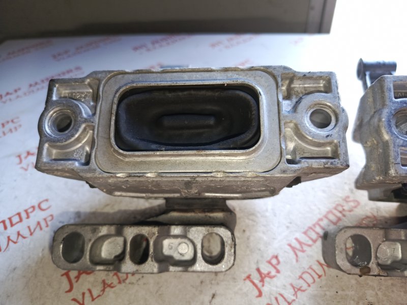 Подушка двигателя, 2500 рублей, Владимир