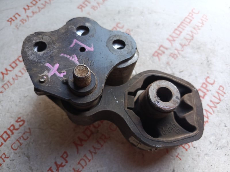 Подушка двигателя, 2000 рублей, Владимир