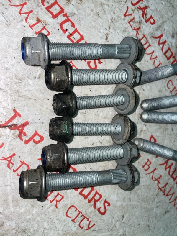 Болт крепления рычага, 3000 рублей, Владимир