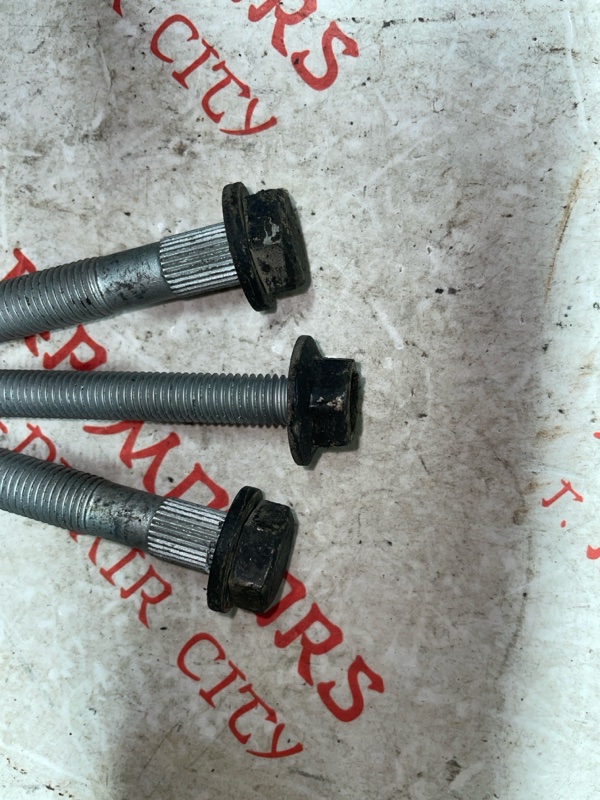 Болт крепления редуктора, 1500 рублей, Владимир