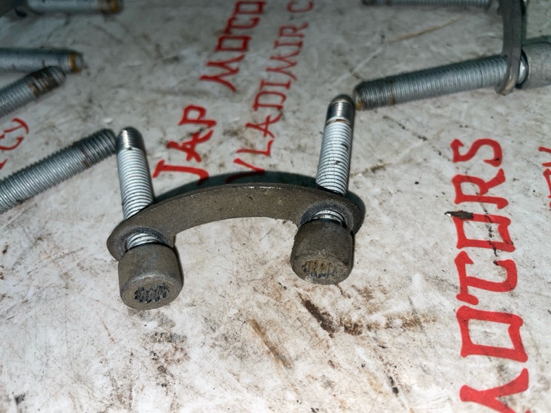 Болт трансмиссии, 1000 рублей, Владимир