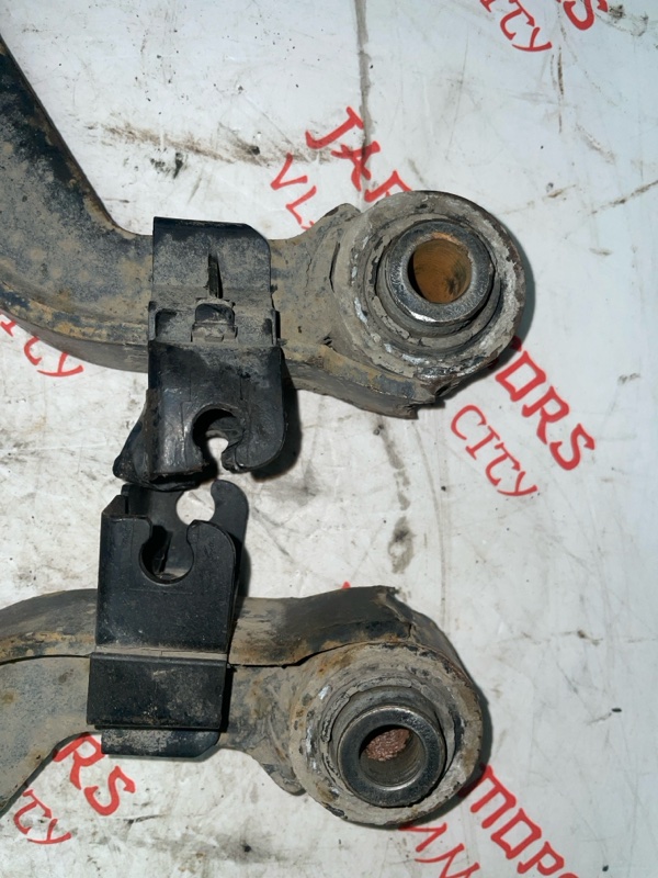 Рычаг подвески верхний, 3000 рублей, Владимир