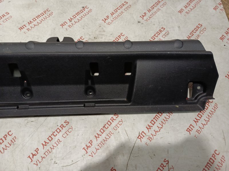 Накладка замка багажника, 2500 рублей, Владимир