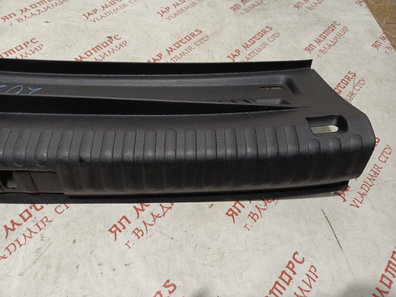 Накладка замка багажника, 1500 рублей, Владимир