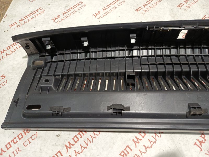 Накладка замка багажника, 1500 рублей, Владимир