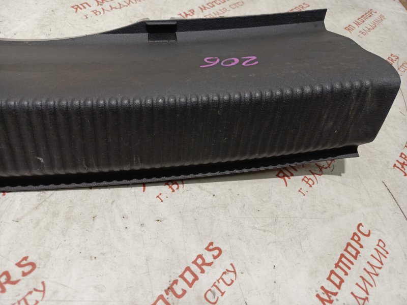 Накладка замка багажника, 1500 рублей, Владимир