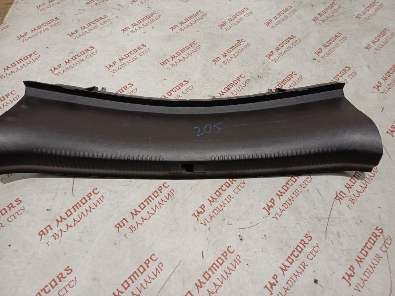 Накладка замка багажника, 1500 рублей, Владимир