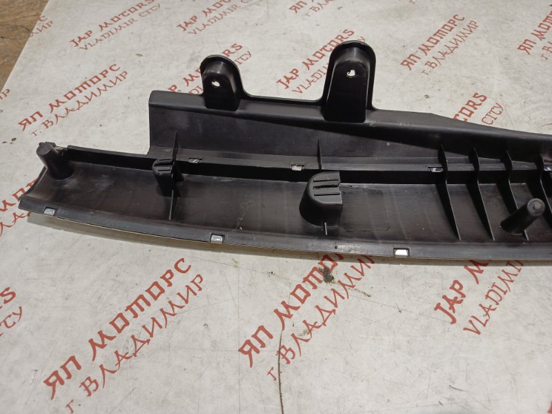 Накладка замка багажника, 2500 рублей, Владимир