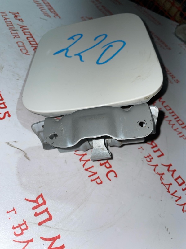 Лючок топливного бака, 2500 рублей, Владимир