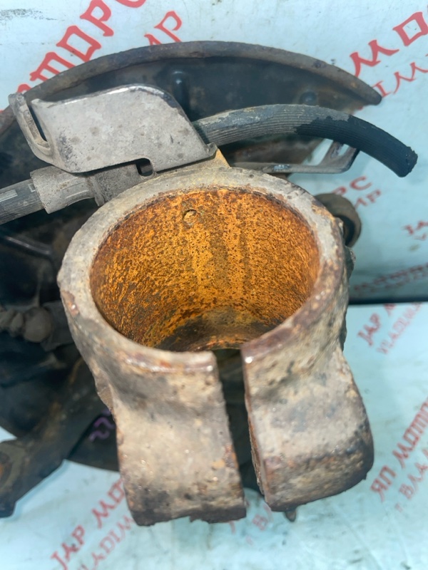 Кулак поворотный, 3500 рублей, Владимир