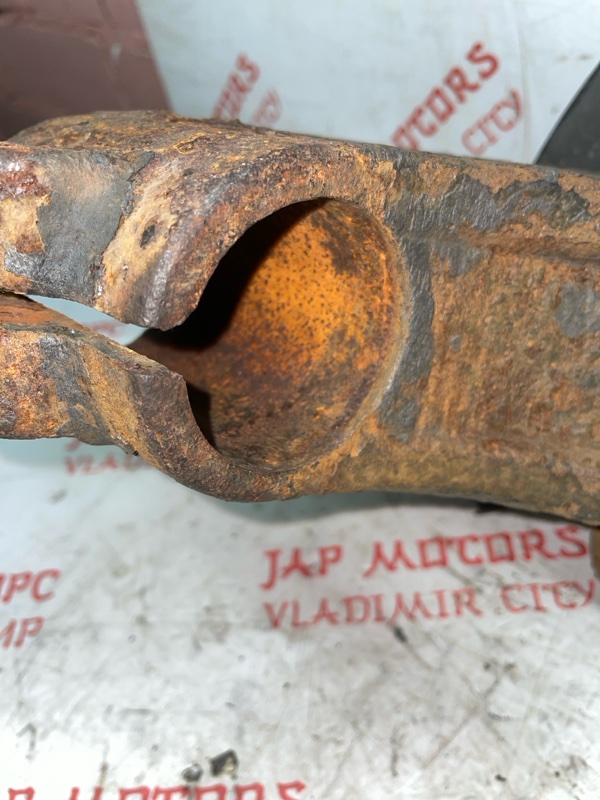 Кулак поворотный, 3000 рублей, Владимир